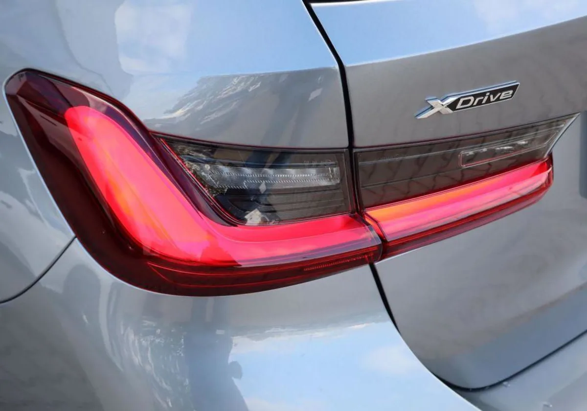 BMW Seria 3 330e xDrive M Sport aut