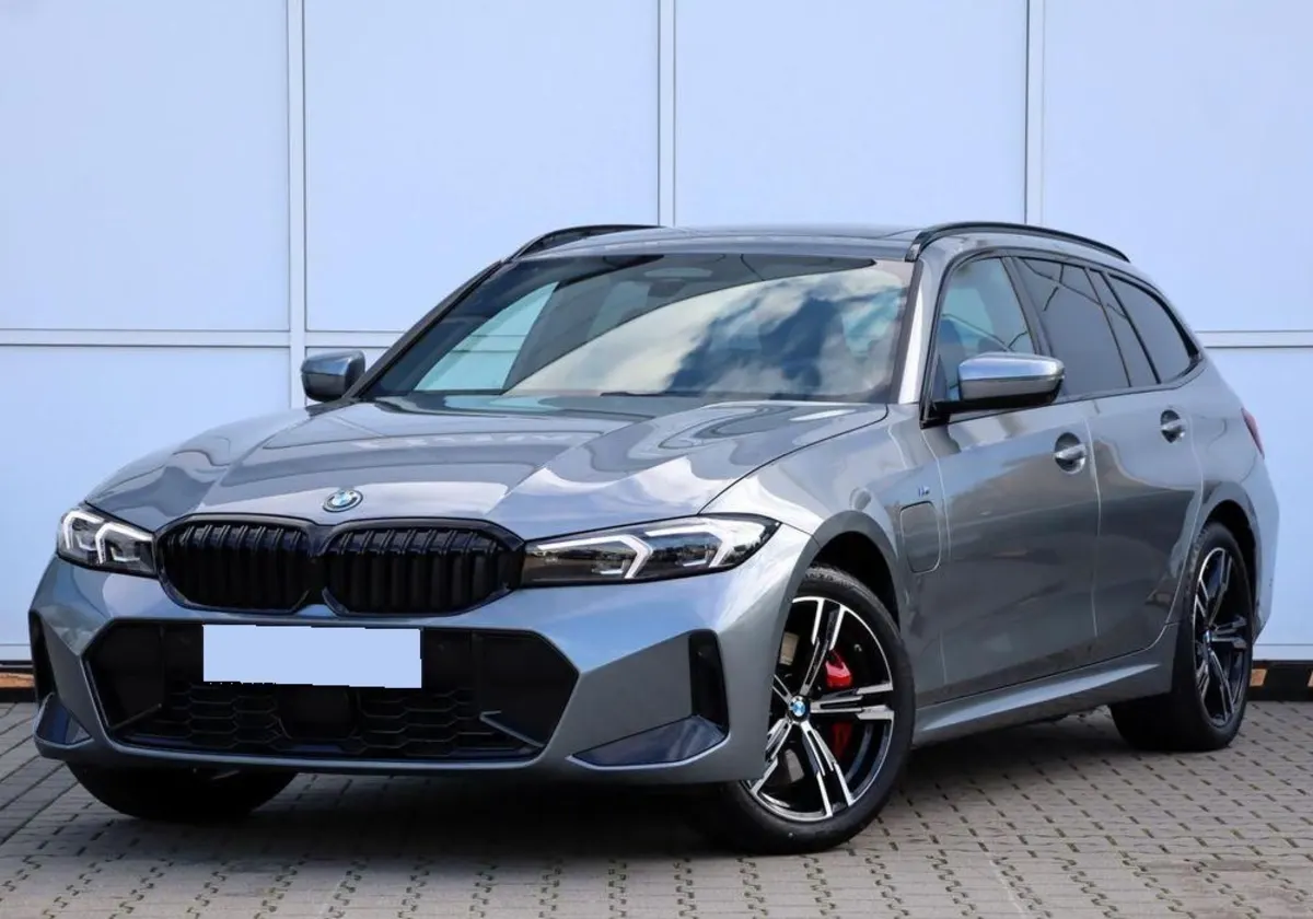BMW Seria 3 330e xDrive M Sport aut