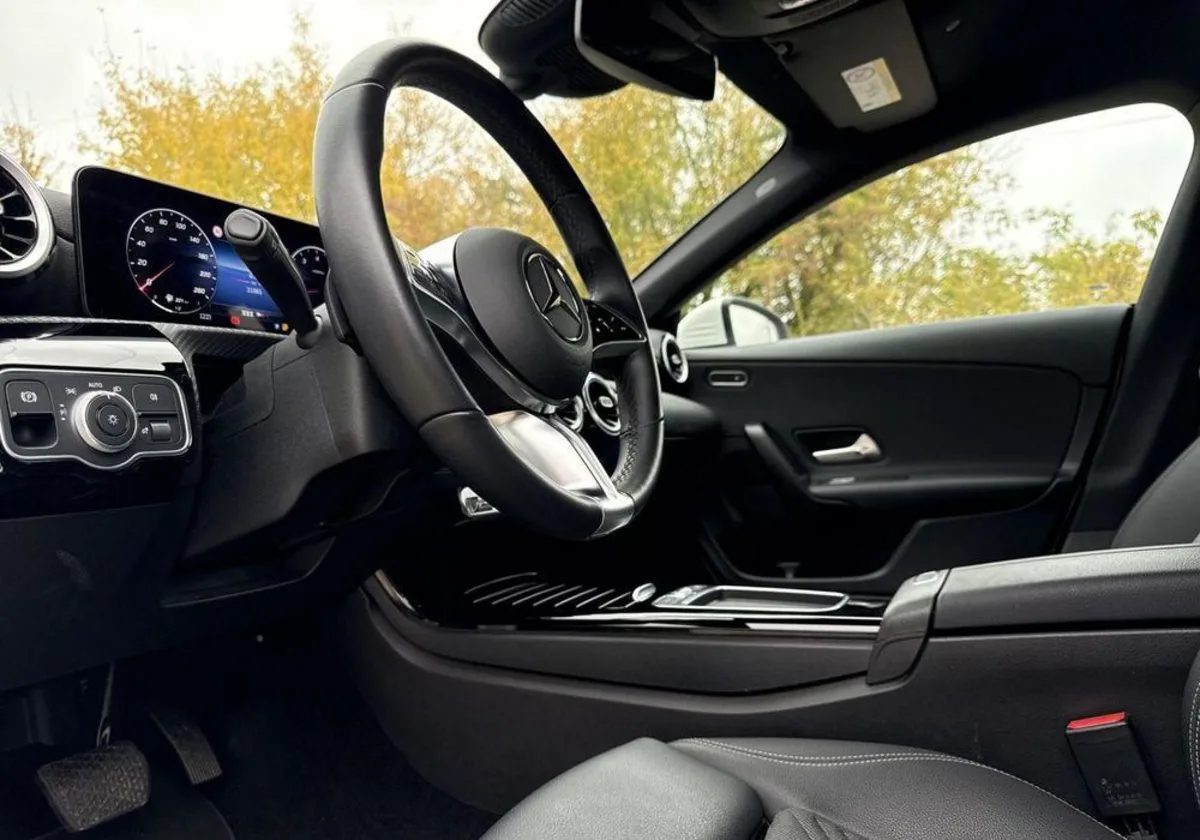 Mercedes-Benz CLA CLA 200 mHEV 7G-DCT