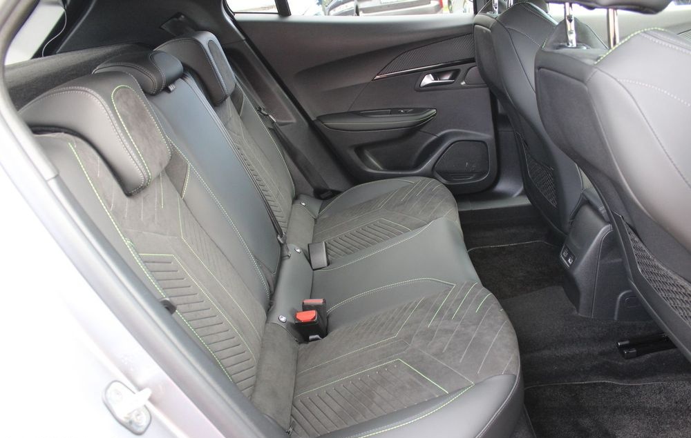 Peugeot 2008 2008 PureTech 130 GT S&S EAT8