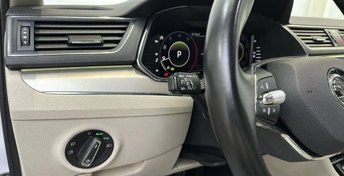 Skoda Superb Superb 2.0 TDI SCR Style DSG
