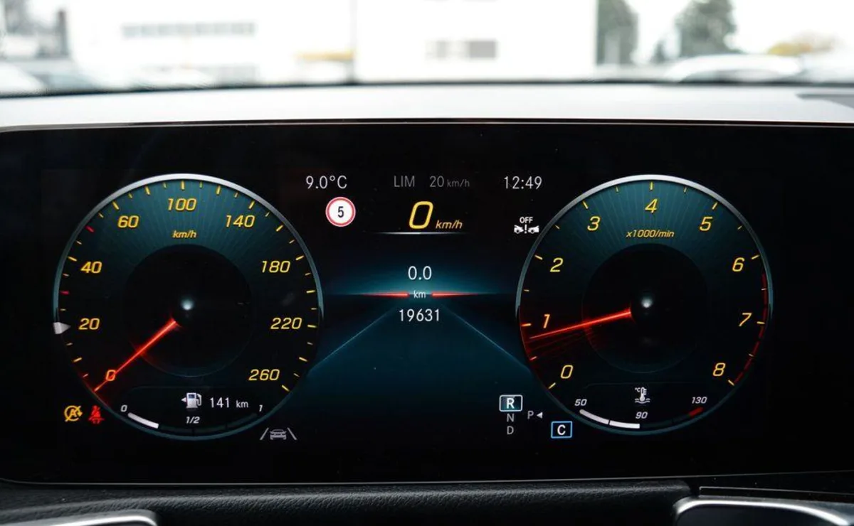 Mercedes-Benz GLB GLB 200 4-Matic AMG Line 8G-DCT