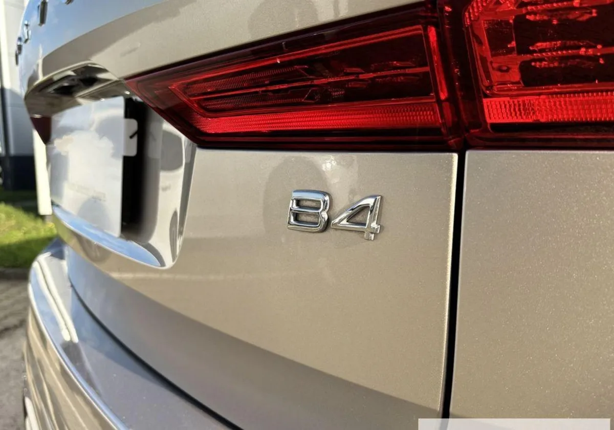 Volvo XC 60 XC 60 B4 B Plus Dark aut