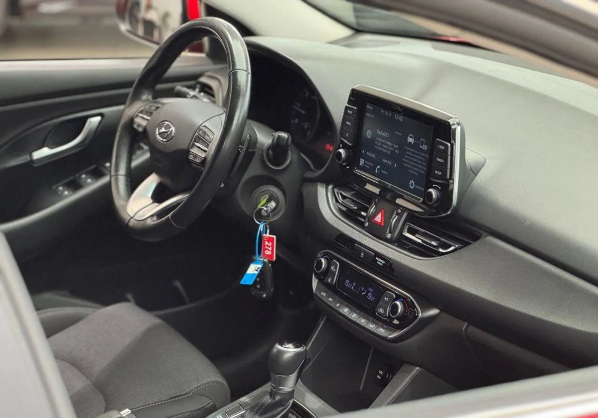 Hyundai i30 i30 1.6 D Comfort DCT