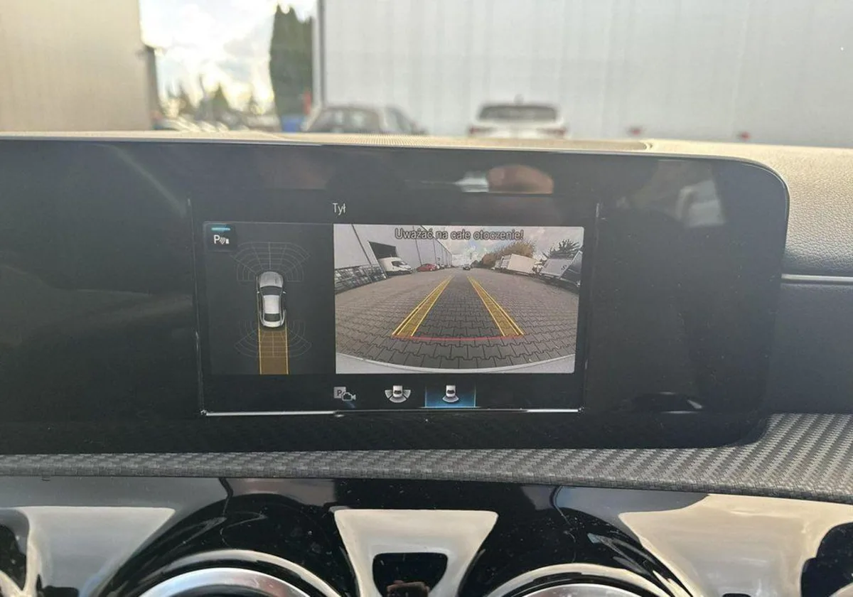 Mercedes-Benz CLA CLA 180 7G-DCT