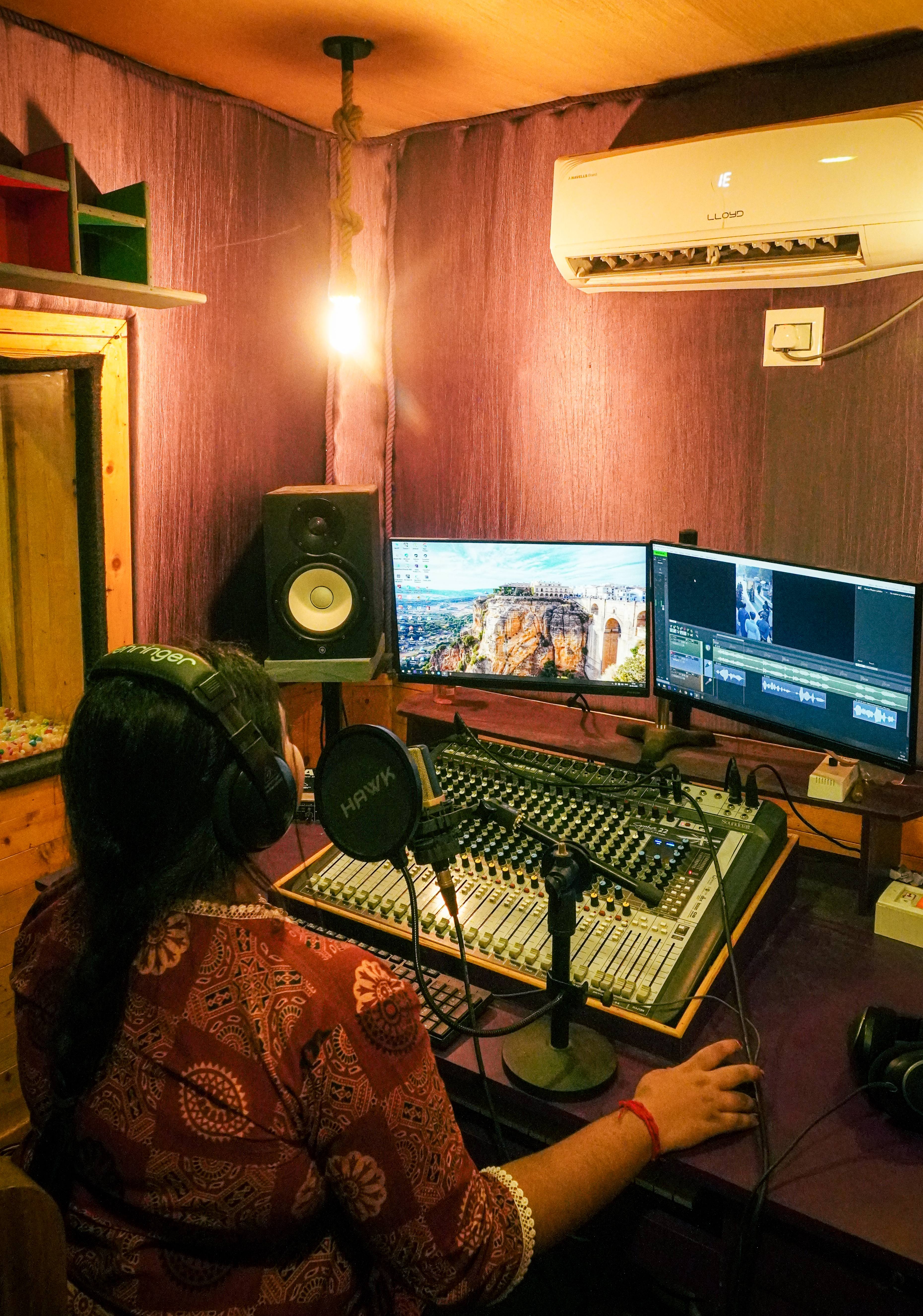 Studio Image