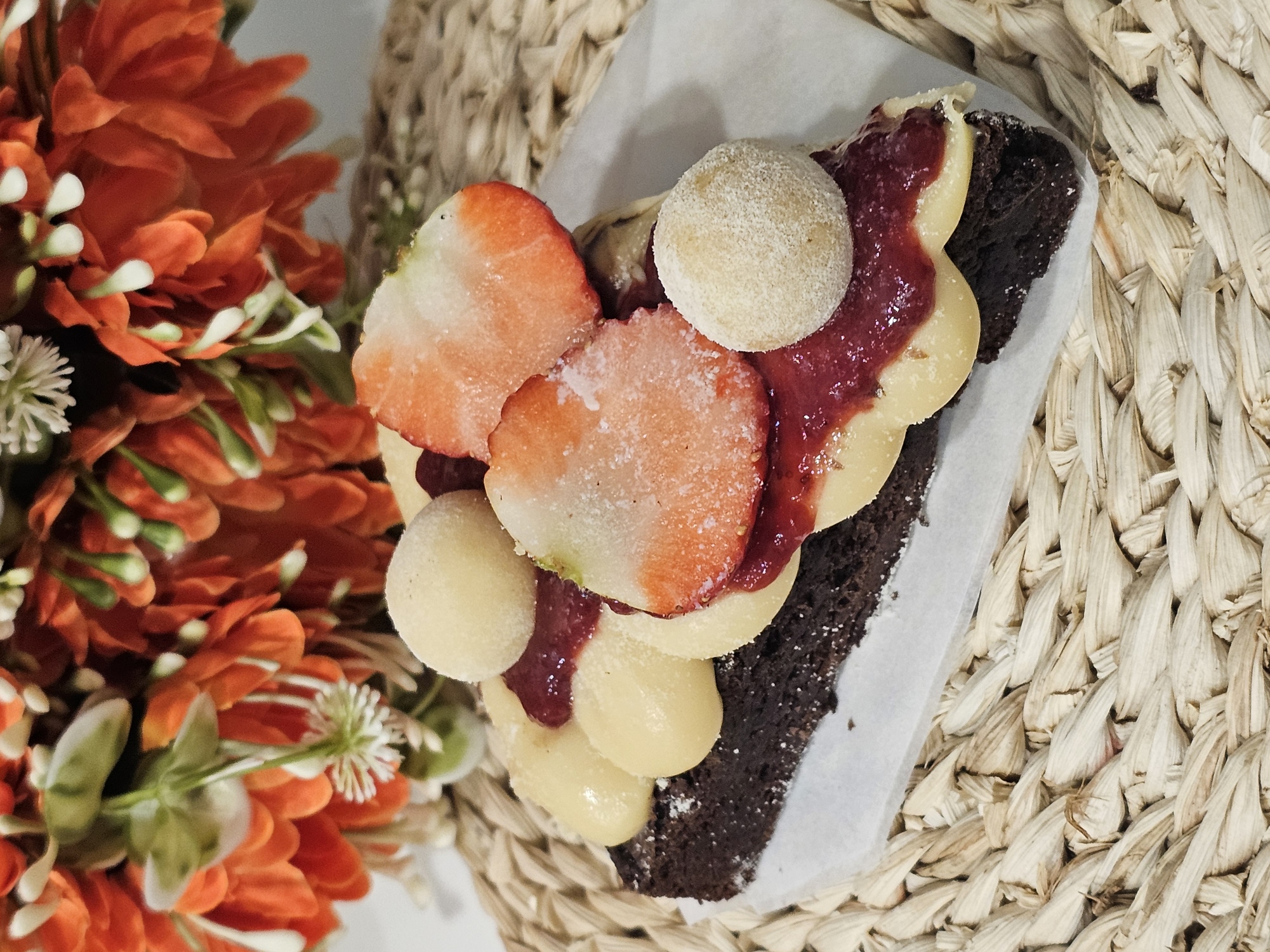 Fatia Brownie Nido com Morango
