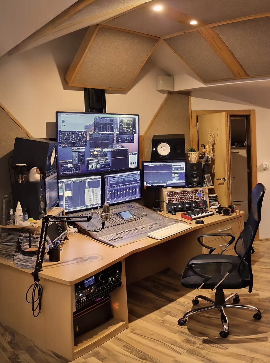 STUDIO MARS - Oprema