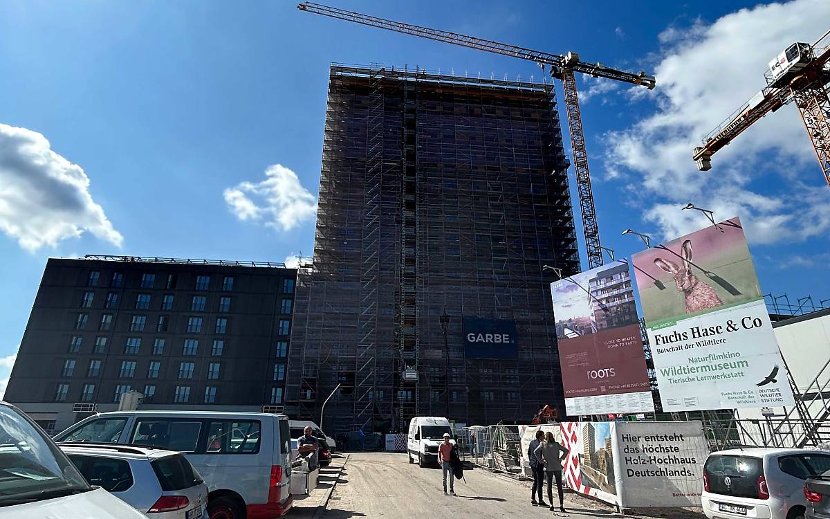 19 Etagen und 65 Meter hoch: Das roots ist bereit für das Richtfest.