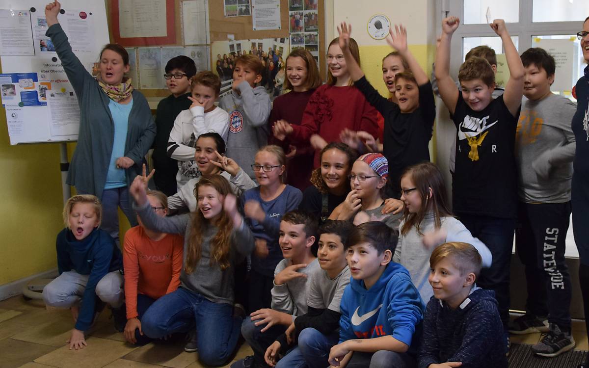Motivierte Spatzenretter einer Grundschule in Charlottenburg-Wilmersdorf
