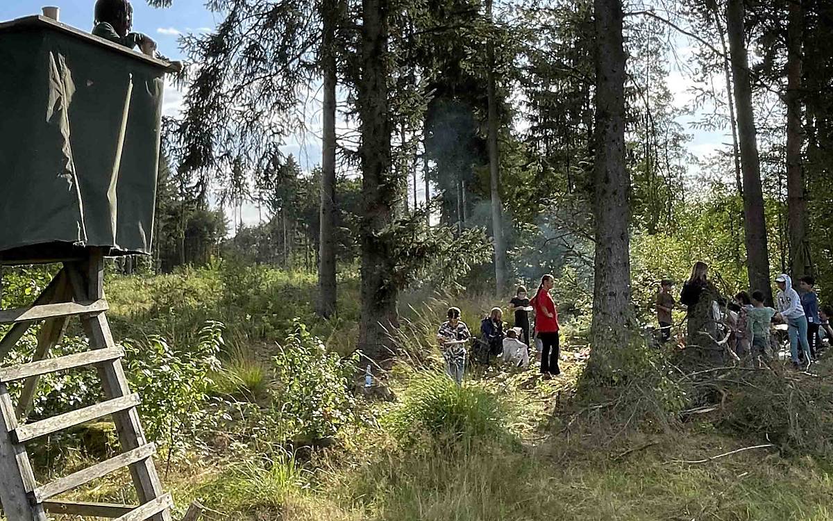 Die Natur taugt auch als Spielplatz für Gruppenaktivitäten.
