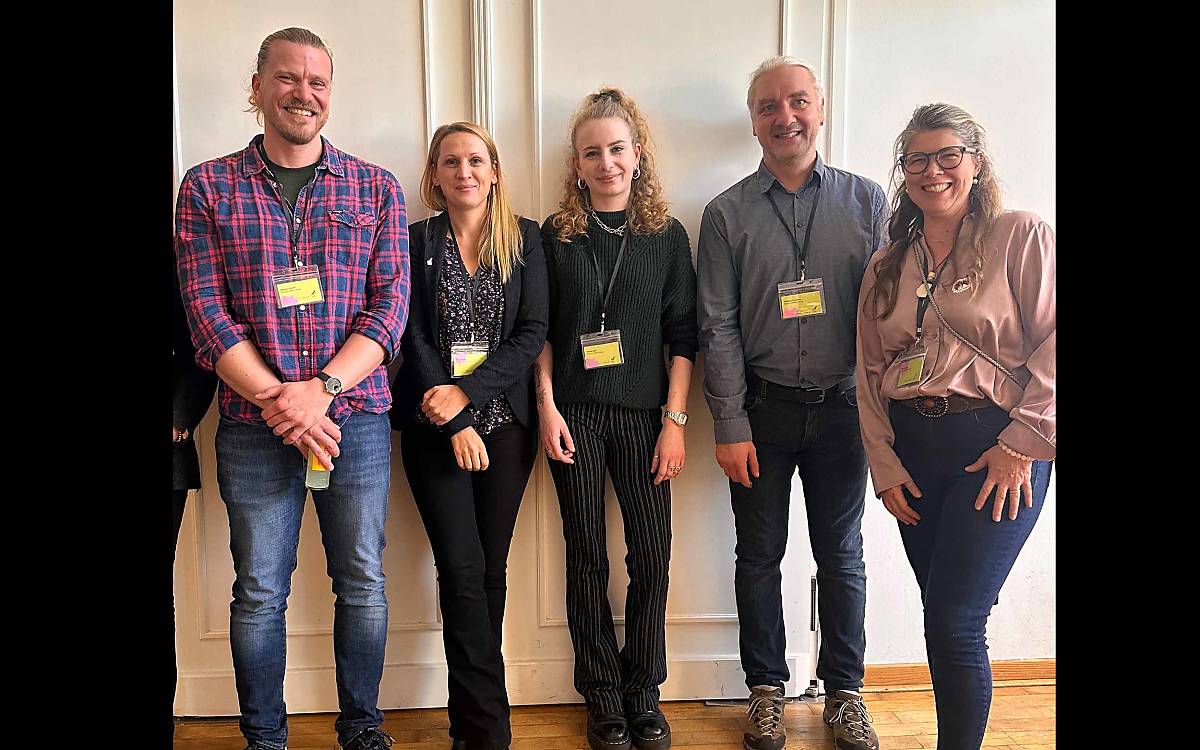 Zufriedene Gesichter beim Team der Deutschen Wildtier Stiftung: Manuel Hensen, Alice Kracht, Lisa Hertges, Christian Lichtenau und Bettina Vajen