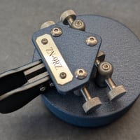 Dark Blue Wrinkle / Cast Gray