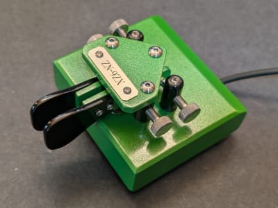 ZN-9ZX - Metallic Green / Black