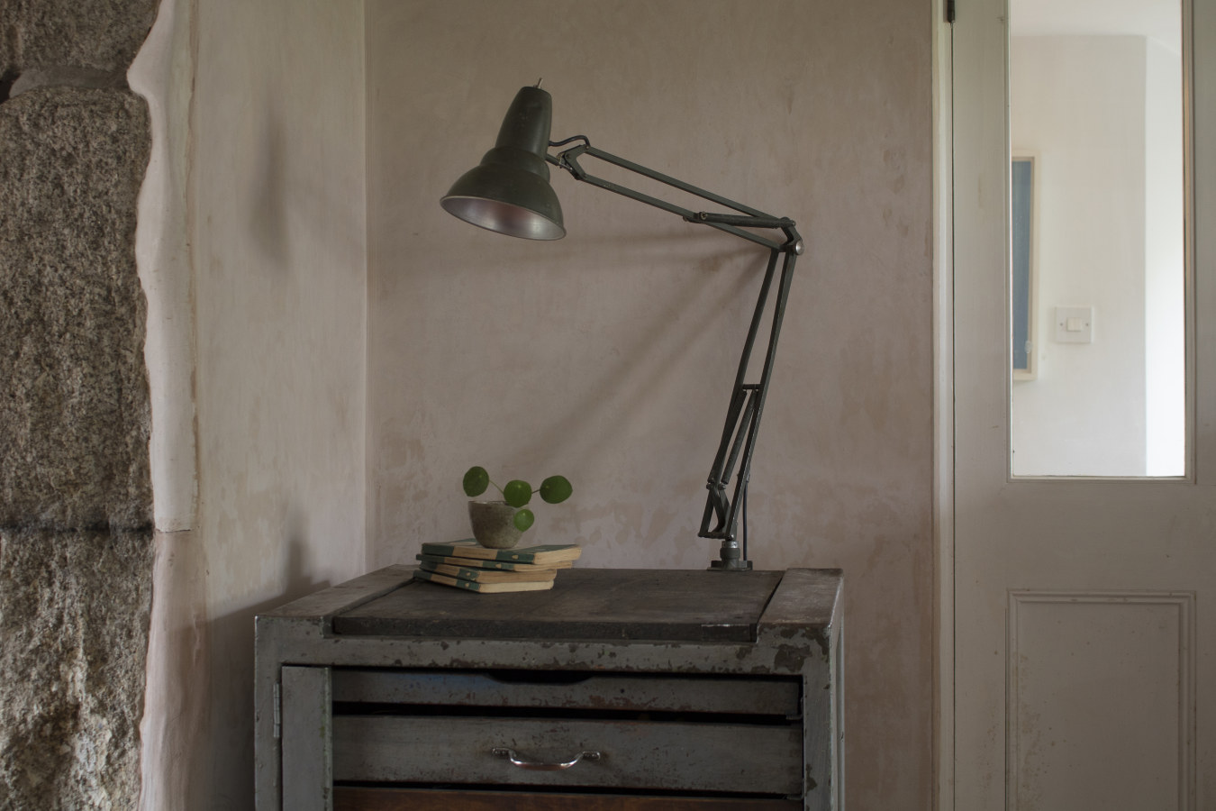 skinflint reclaimed industrial sweedish desk lamp side table