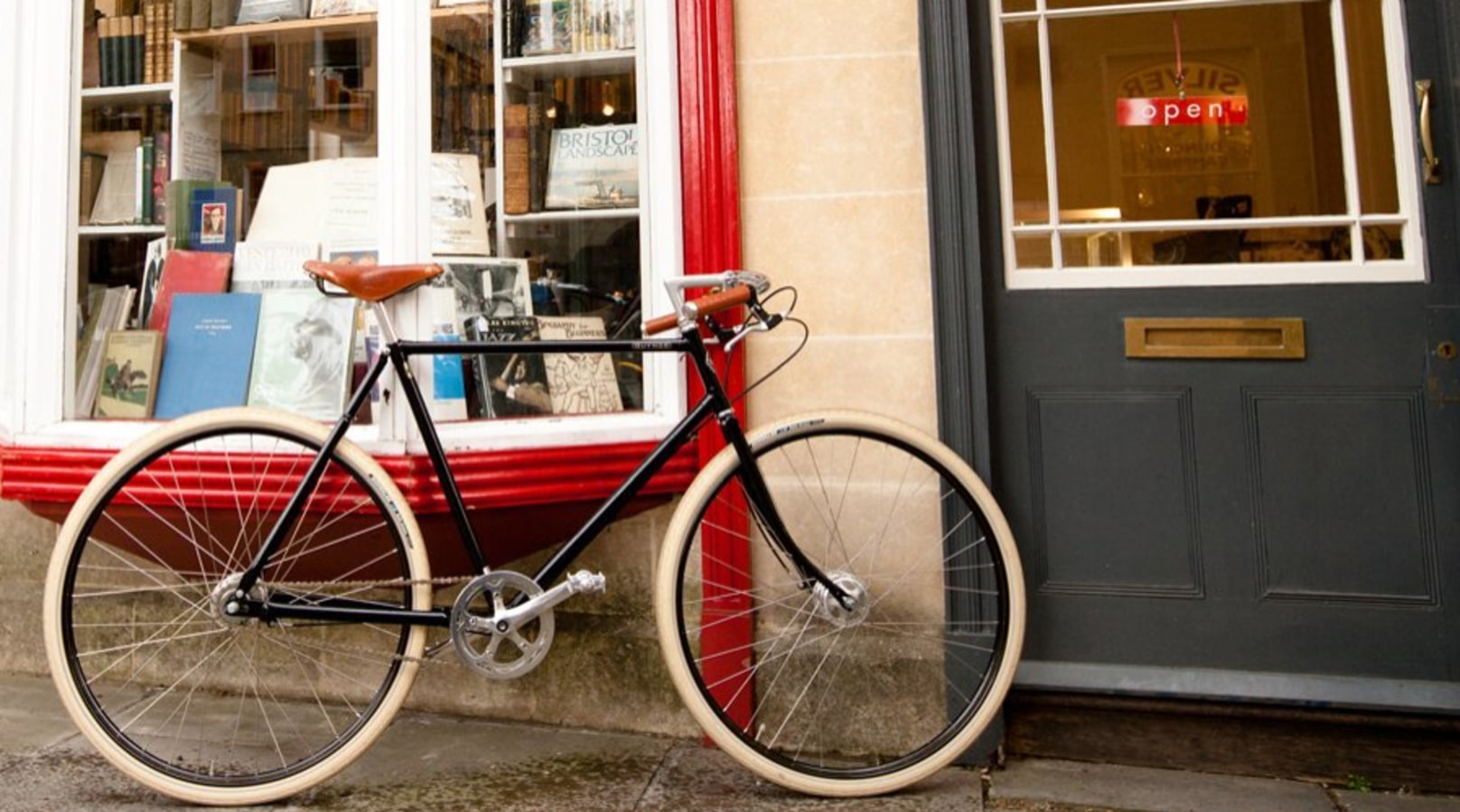 Pahsley guvnor bike outside a british post office