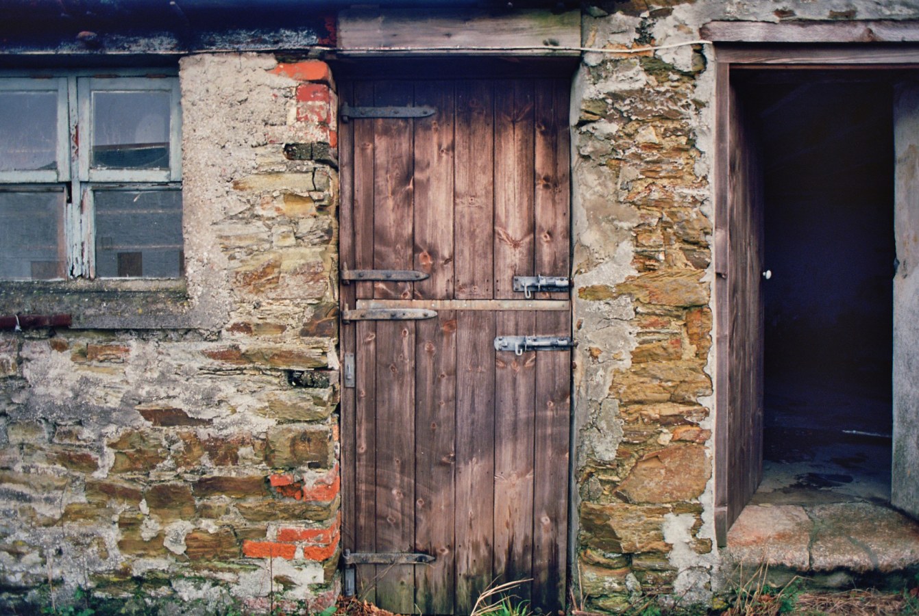 Higher Newham image of a old door