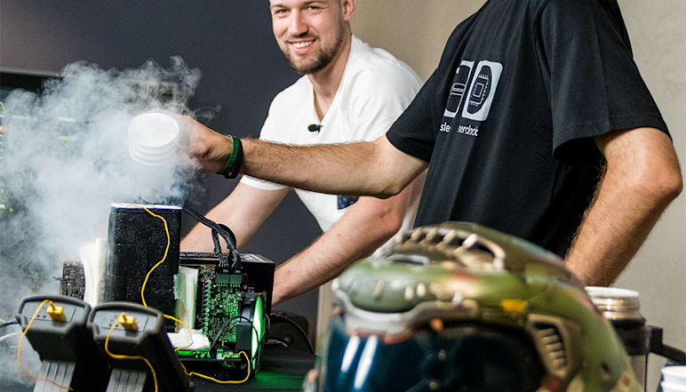 DE 1000FPS in-body 1