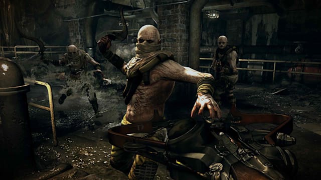 A fervent enemy takes a swing at the player during a battle in RAGE