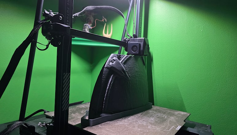3D printing the Shield Saw body, one quadrant at a time
