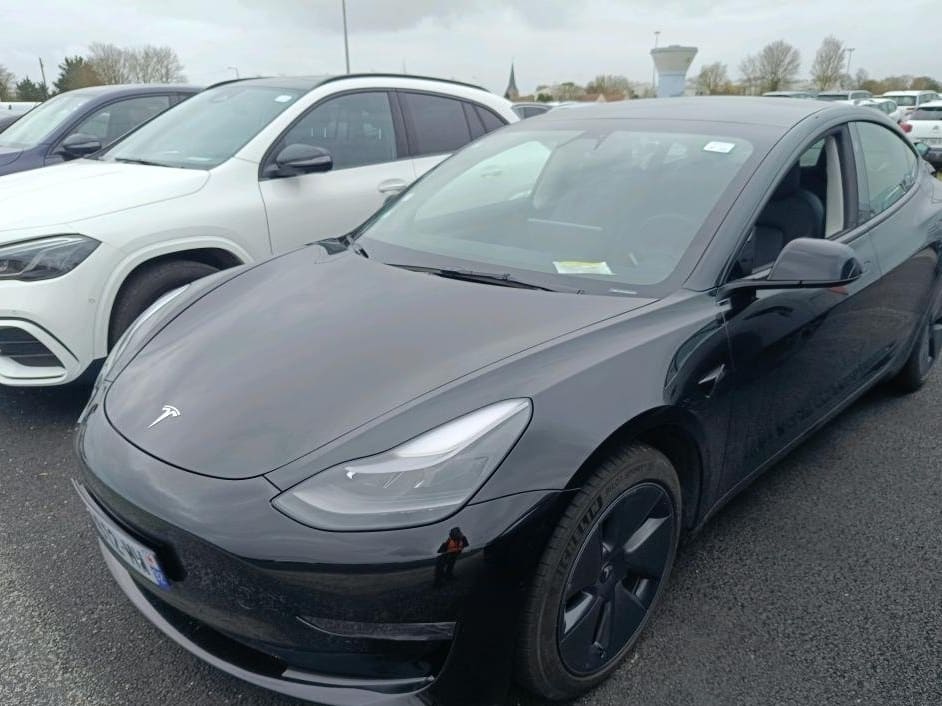Tesla Model 3 — foto 3