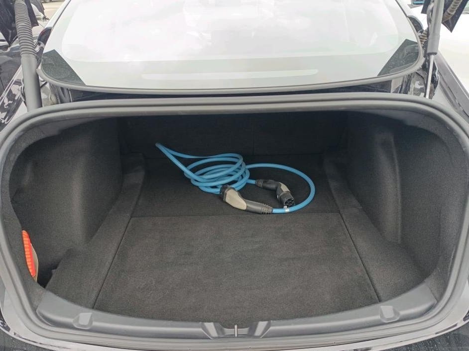 Tesla Model 3 — foto 14