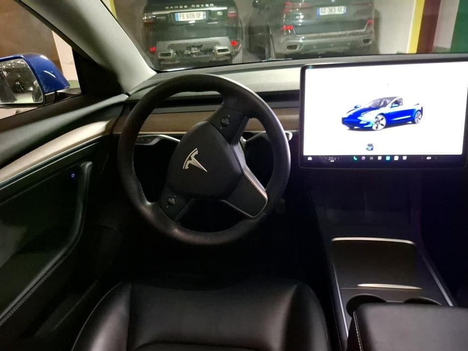 Tesla Model 3 — foto 8