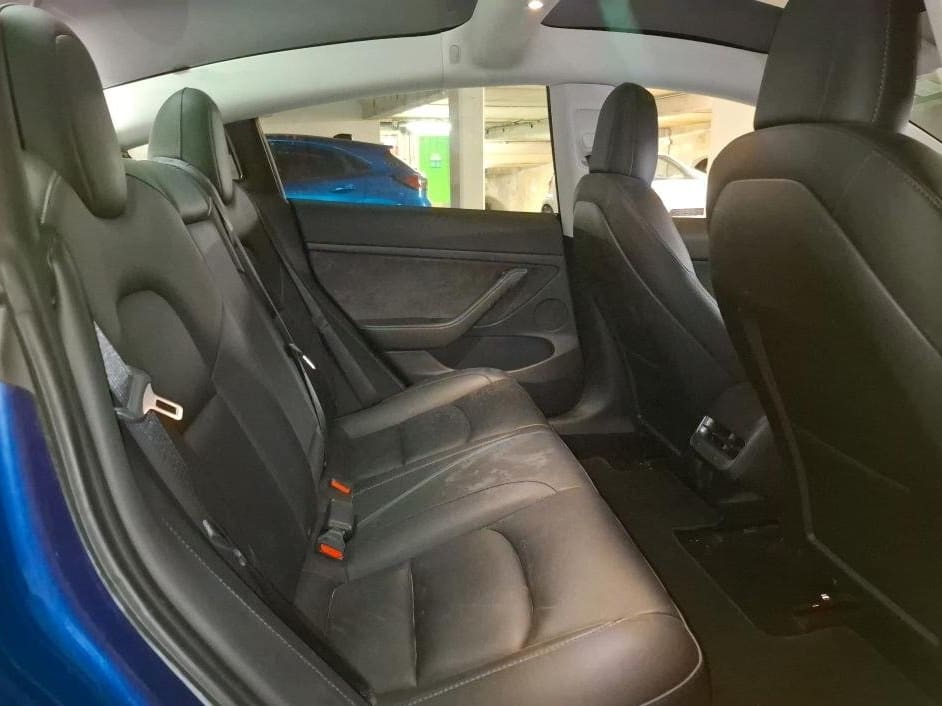 Tesla Model 3 — foto 11