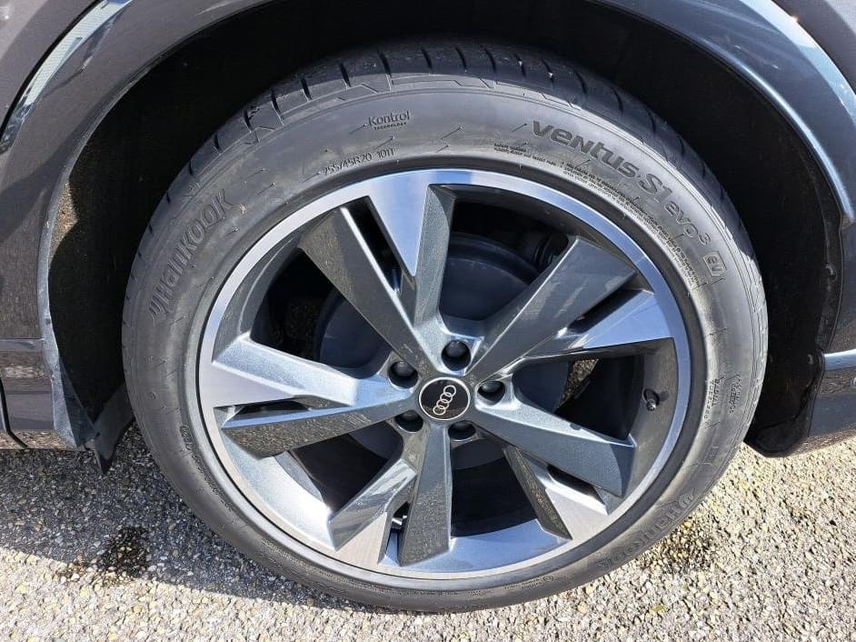 Audi Q4 e-tron — foto 22