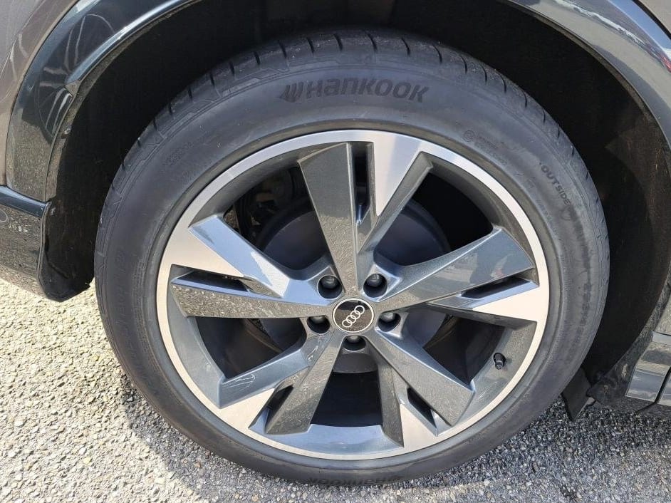 Audi Q4 e-tron — foto 19