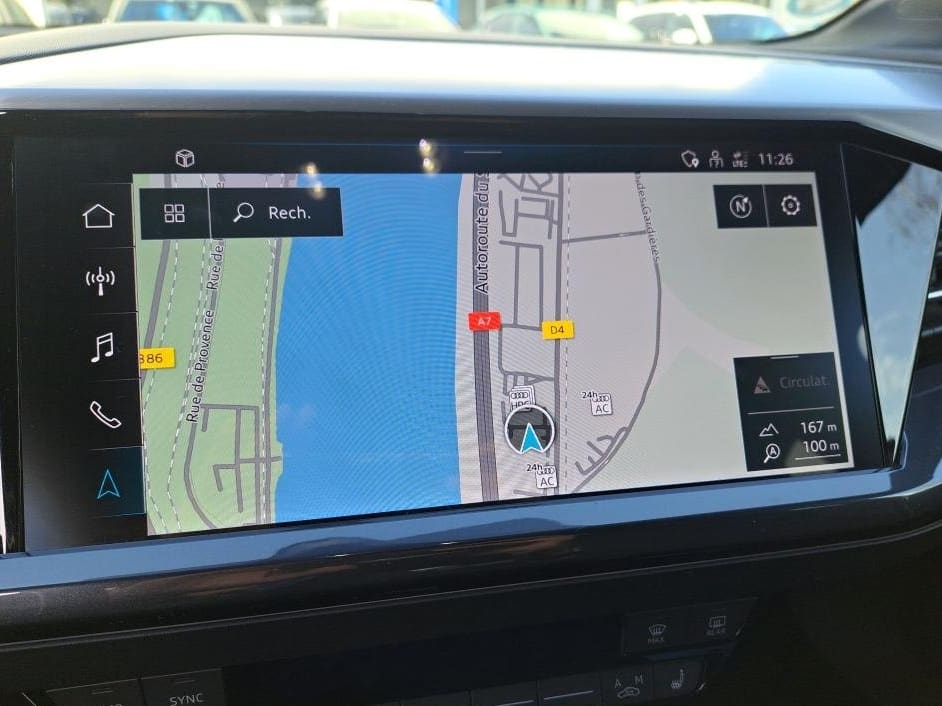 Audi Q4 e-tron — foto 15