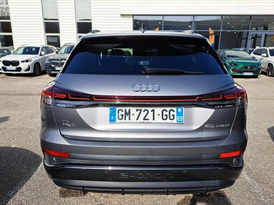Audi Q4 e-tron — foto 8