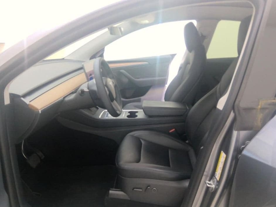Tesla Model Y — foto 7