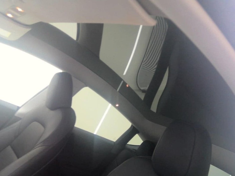 Tesla Model Y — foto 9
