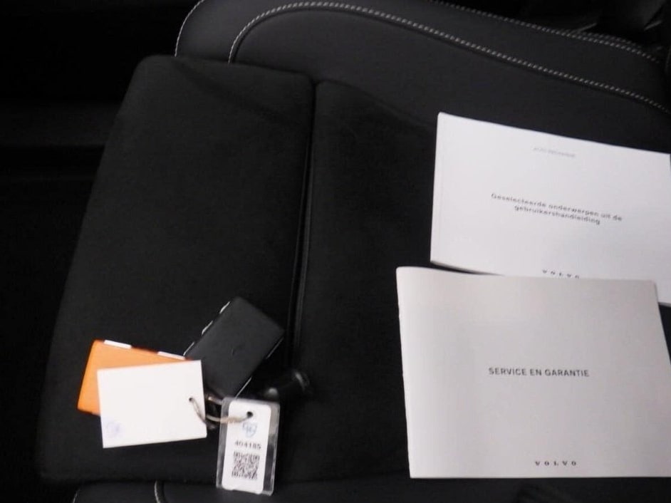 Volvo XC40 — foto 14
