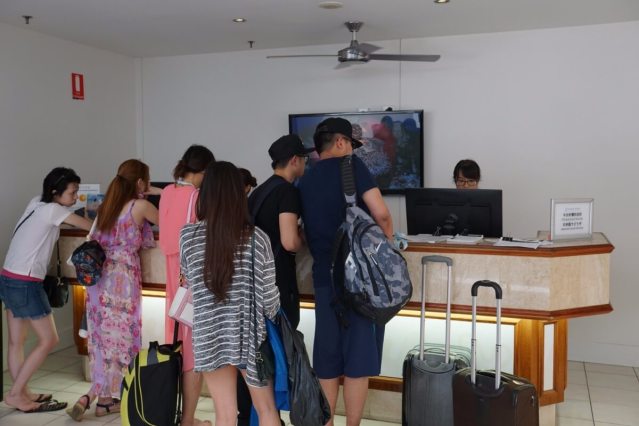 日本語案内デスクを確認