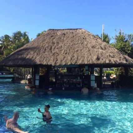 プールバーで一杯