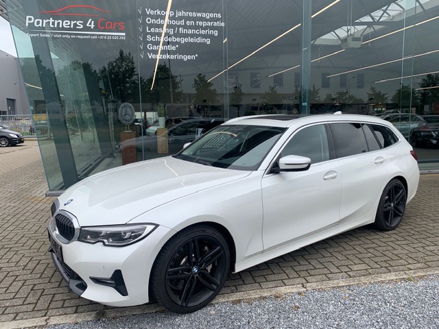 Sold a BMW 330i Touring 