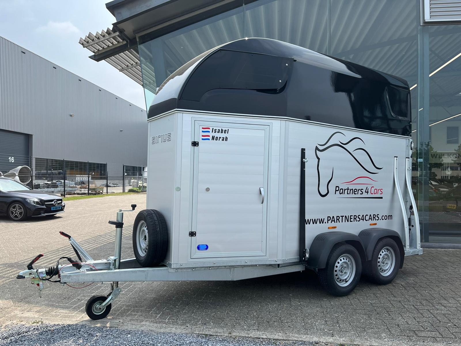 Sirius S-45 Horse Trailer