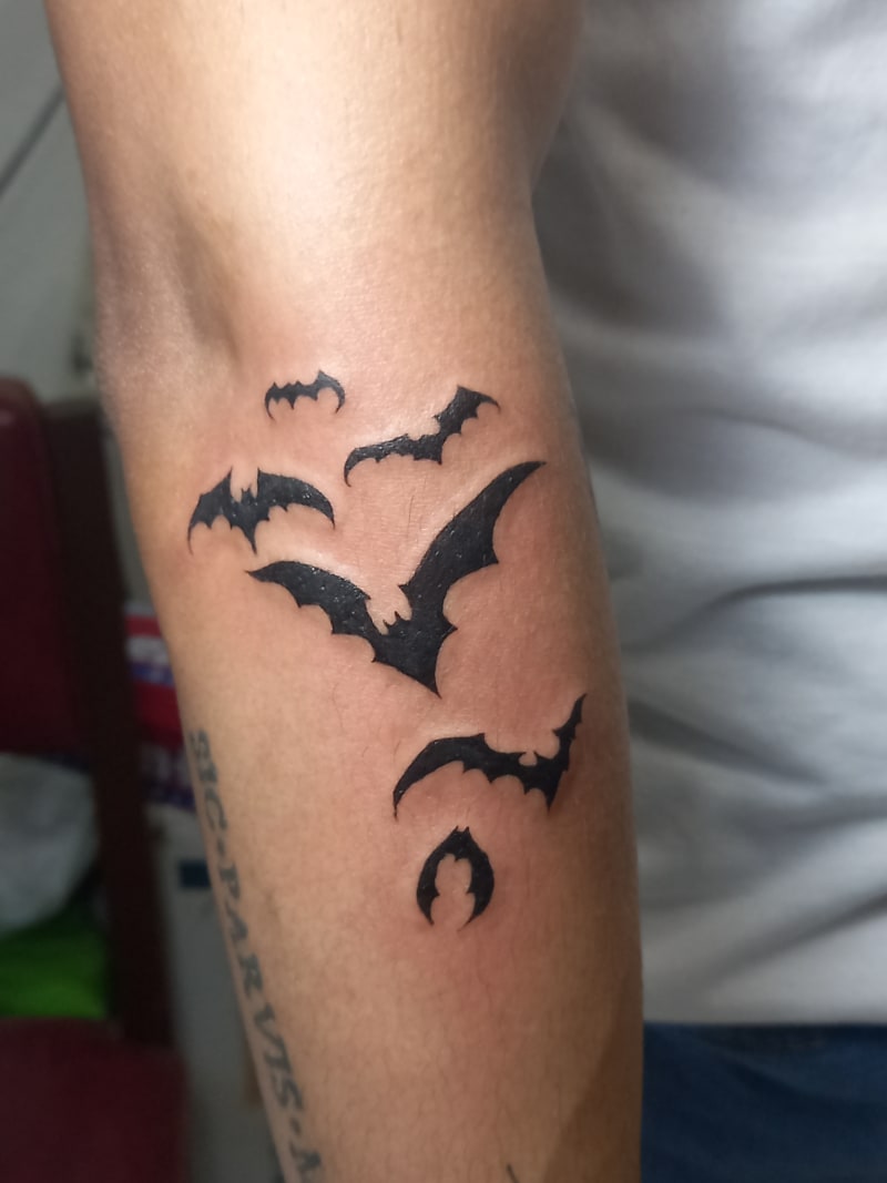 Custom Script Typography