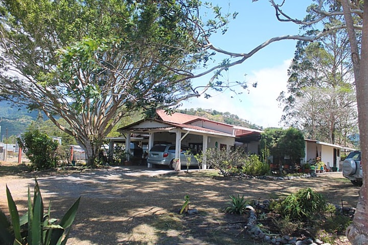 covered car port