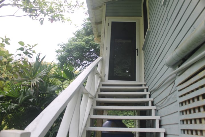 Stairs into the home