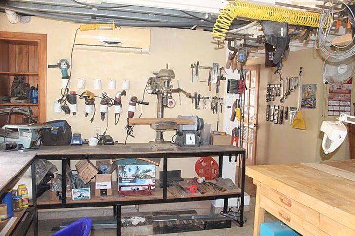 Work bench