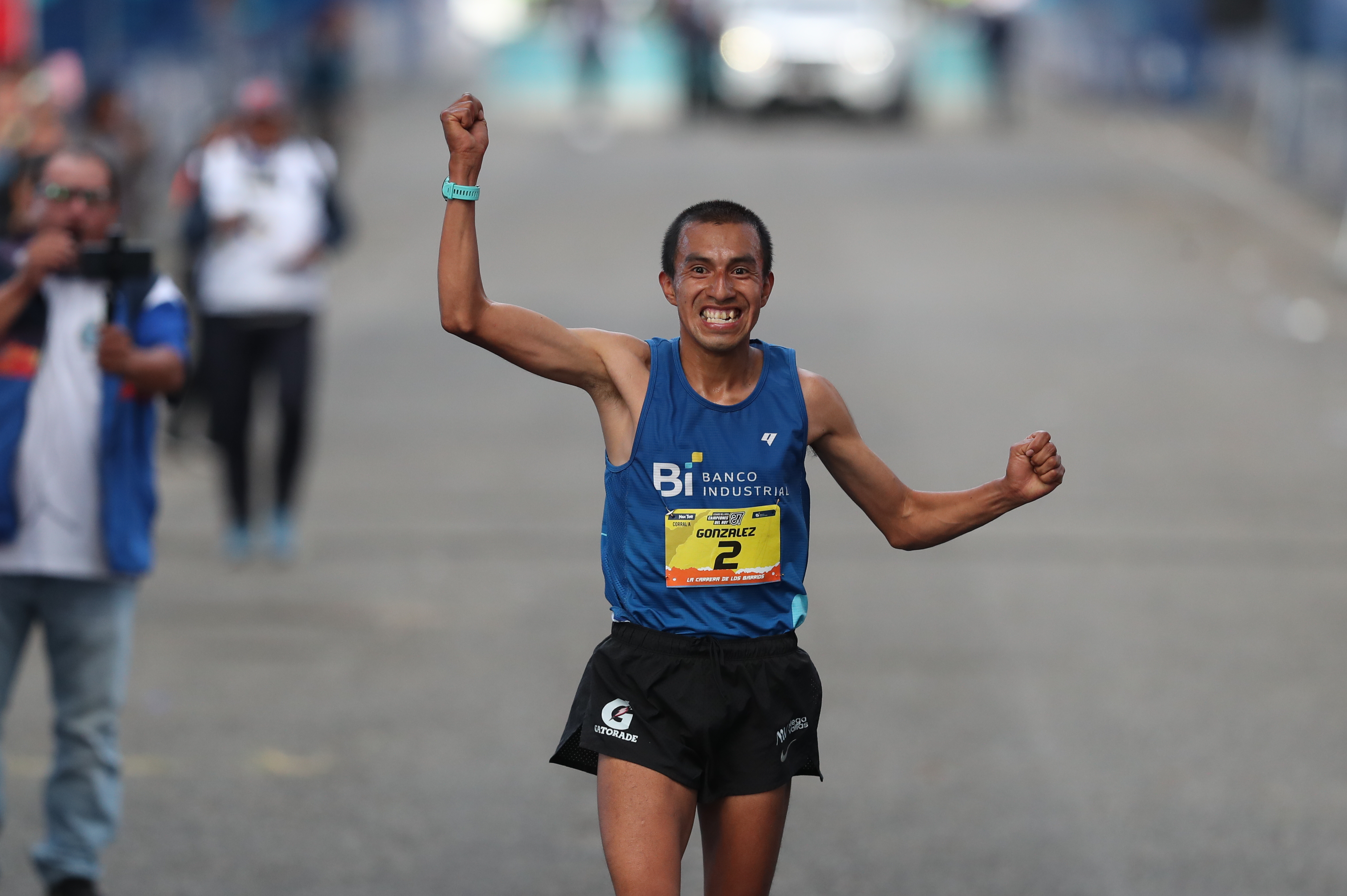 Alberto González no podrá defender su título en el Medio Maratón de Cobán por problemas de salud