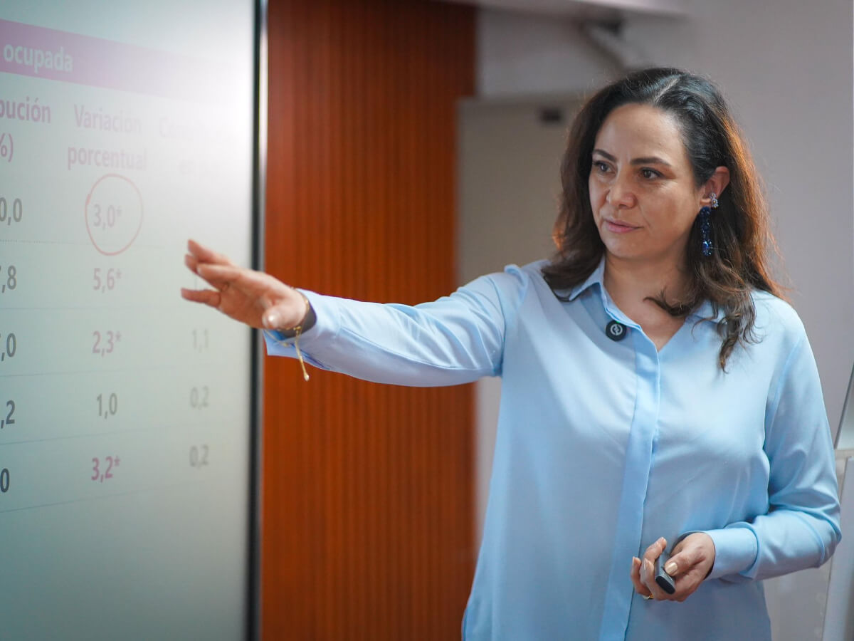 Estabilidad del desempleo en Colombia durante abril de 2026 según el Dane