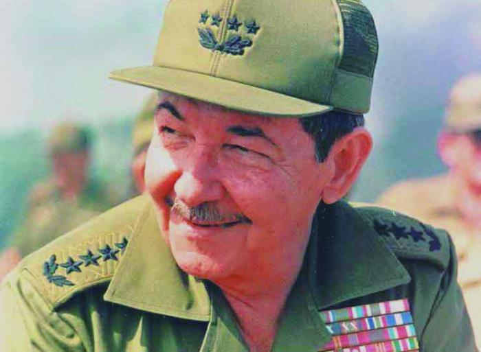 Perfil de Raúl Castro: trayectoria revolucionaria, liderazgo militar y reformas en Cuba