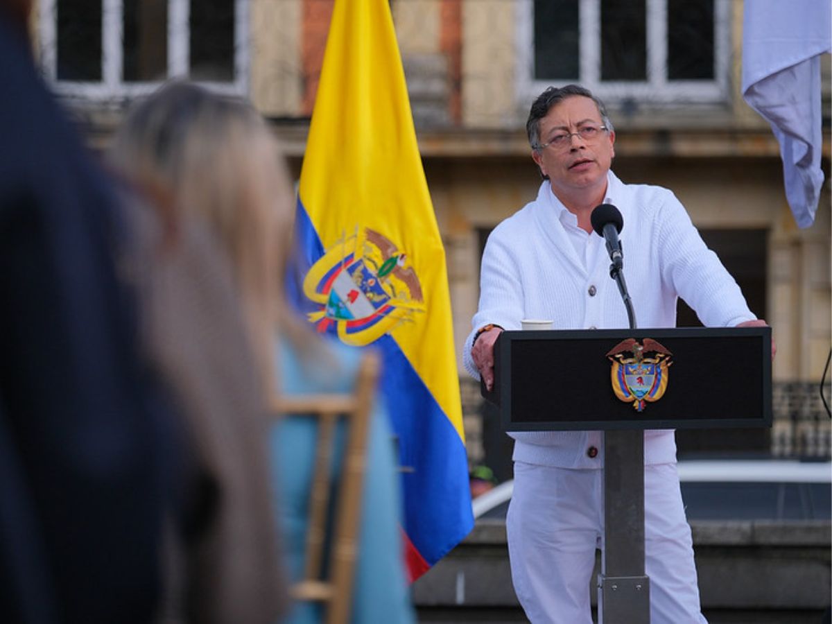 Petro cuestiona resultados del preconteo electoral y pide esperar escrutinio oficial