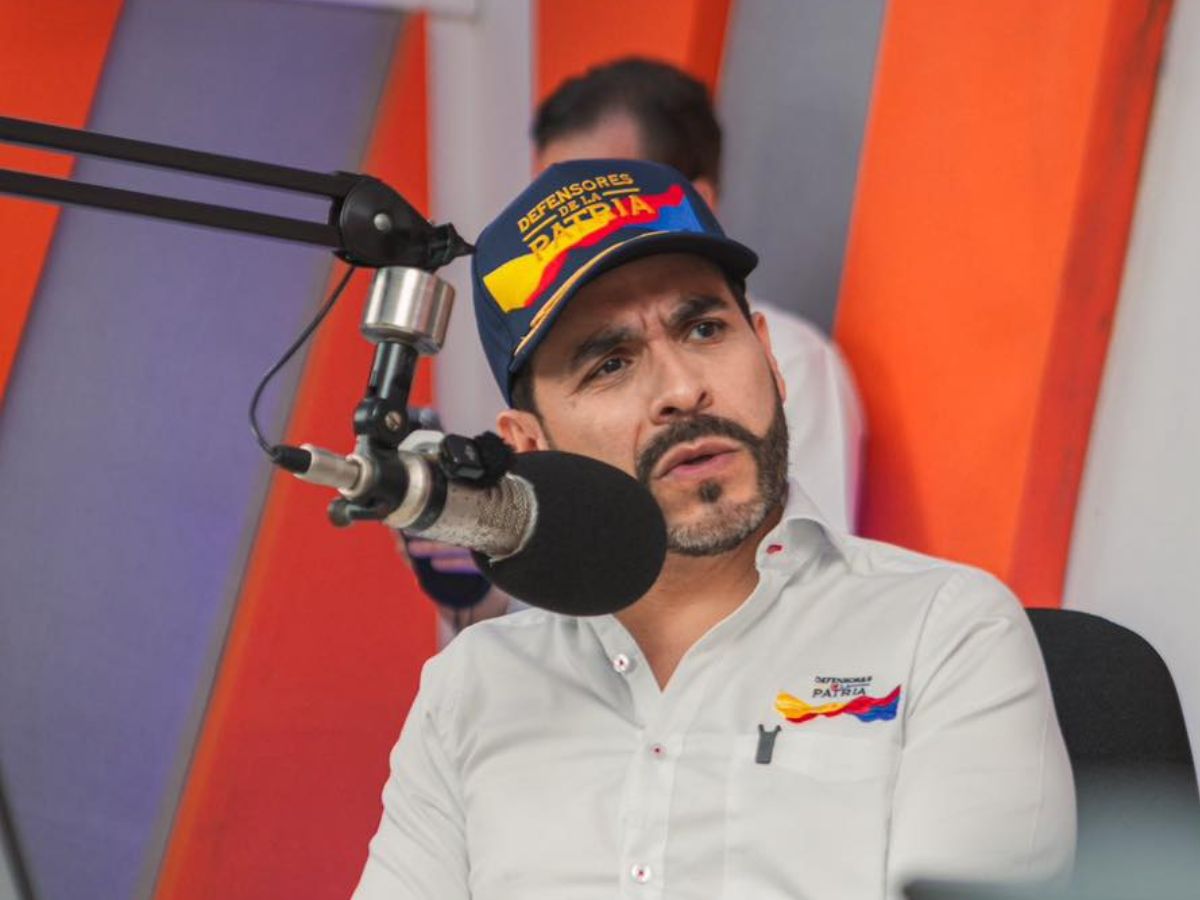 Cambio Radical y sectores políticos respaldan a Abelardo de la Espriella en segunda vuelta