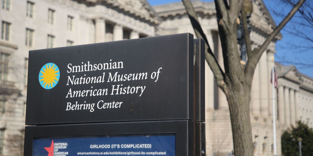 Roger Stone calls for firing Smithsonian staff over alleged historical error about Nixon