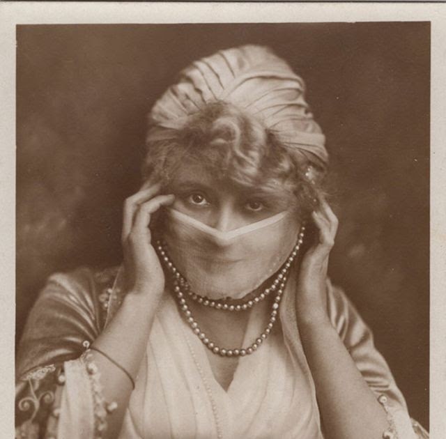 Rare Early 20th-Century Postcards Showcase the Life and Career of Austrian Silent Film Star Mia May